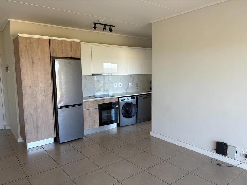 To Let 1 Bedroom Property for Rent in Richwood Western Cape